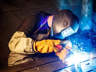 Сварщик ручной дуговой сварки плавящимся покрытым электродом (квалификация 3-разряд) 